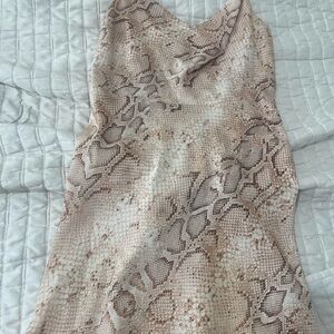 Guess python / pink dress